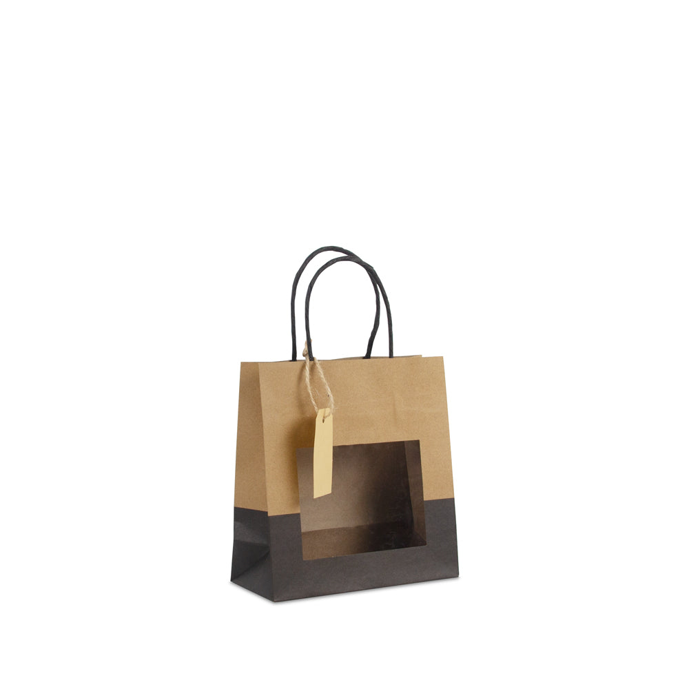 Twisted papieren cadeau draagtasjes met een venster en papieren hangtag